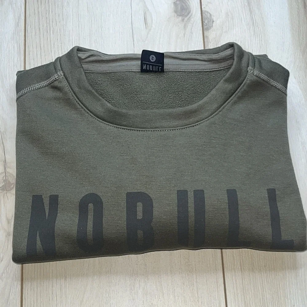 NOBULL sweater excellent